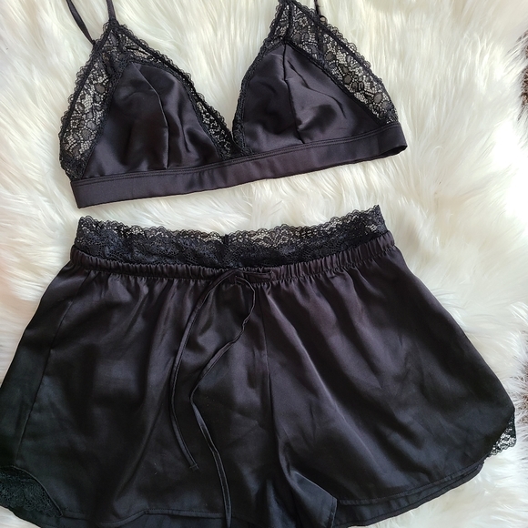 NEW La Vie En Rose two piece lingerie set satin black US SMALL - Picture 1 of 6